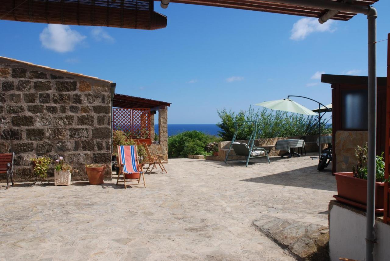 Case Vacanze La Cernia Bruna Isola di Ustica Bagian luar foto