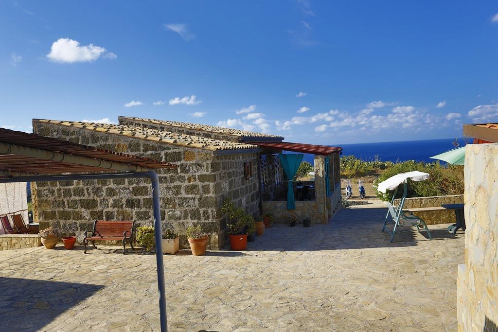 Case Vacanze La Cernia Bruna Isola di Ustica Bagian luar foto