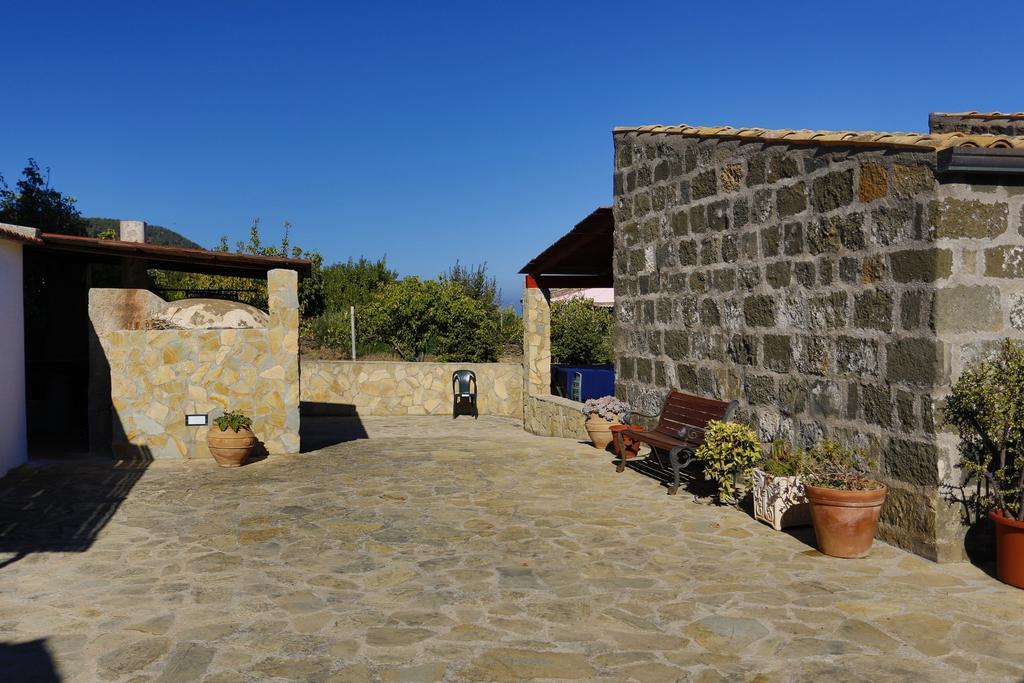 Case Vacanze La Cernia Bruna Isola di Ustica Bagian luar foto
