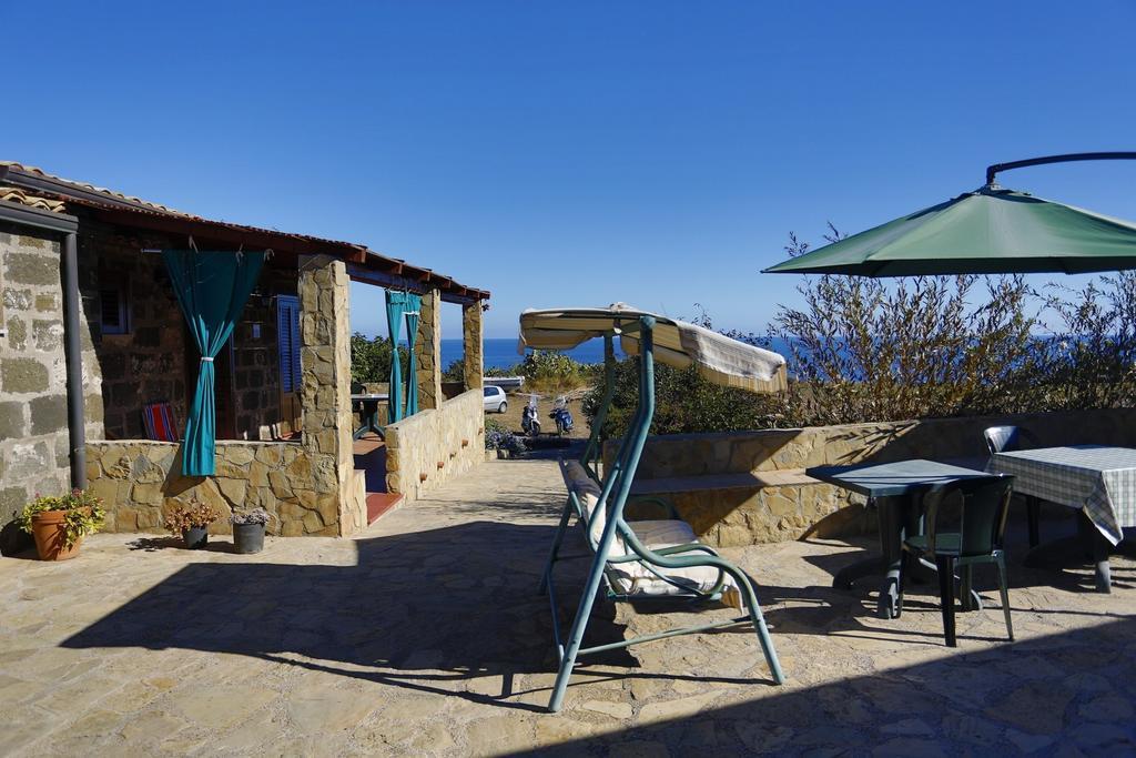 Case Vacanze La Cernia Bruna Isola di Ustica Bagian luar foto