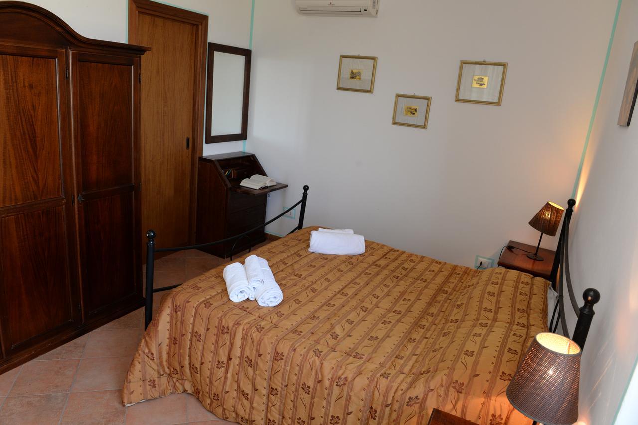 Case Vacanze La Cernia Bruna Isola di Ustica Bagian luar foto
